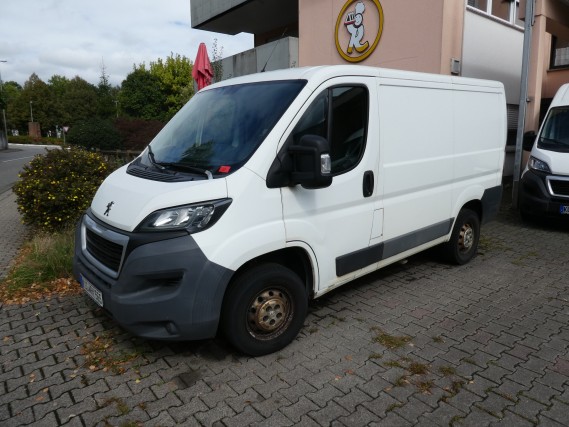 Provozní a kancelářské vybavení pekárny-3