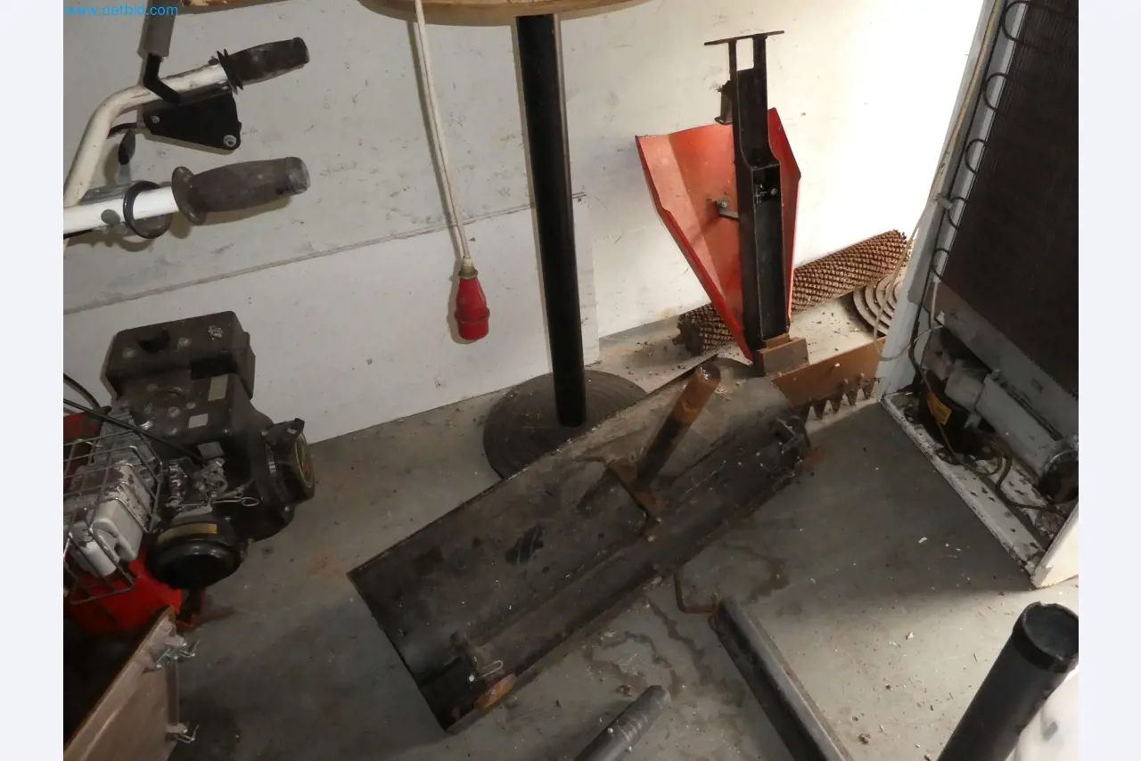 Operating and office equipment of a bakery-2