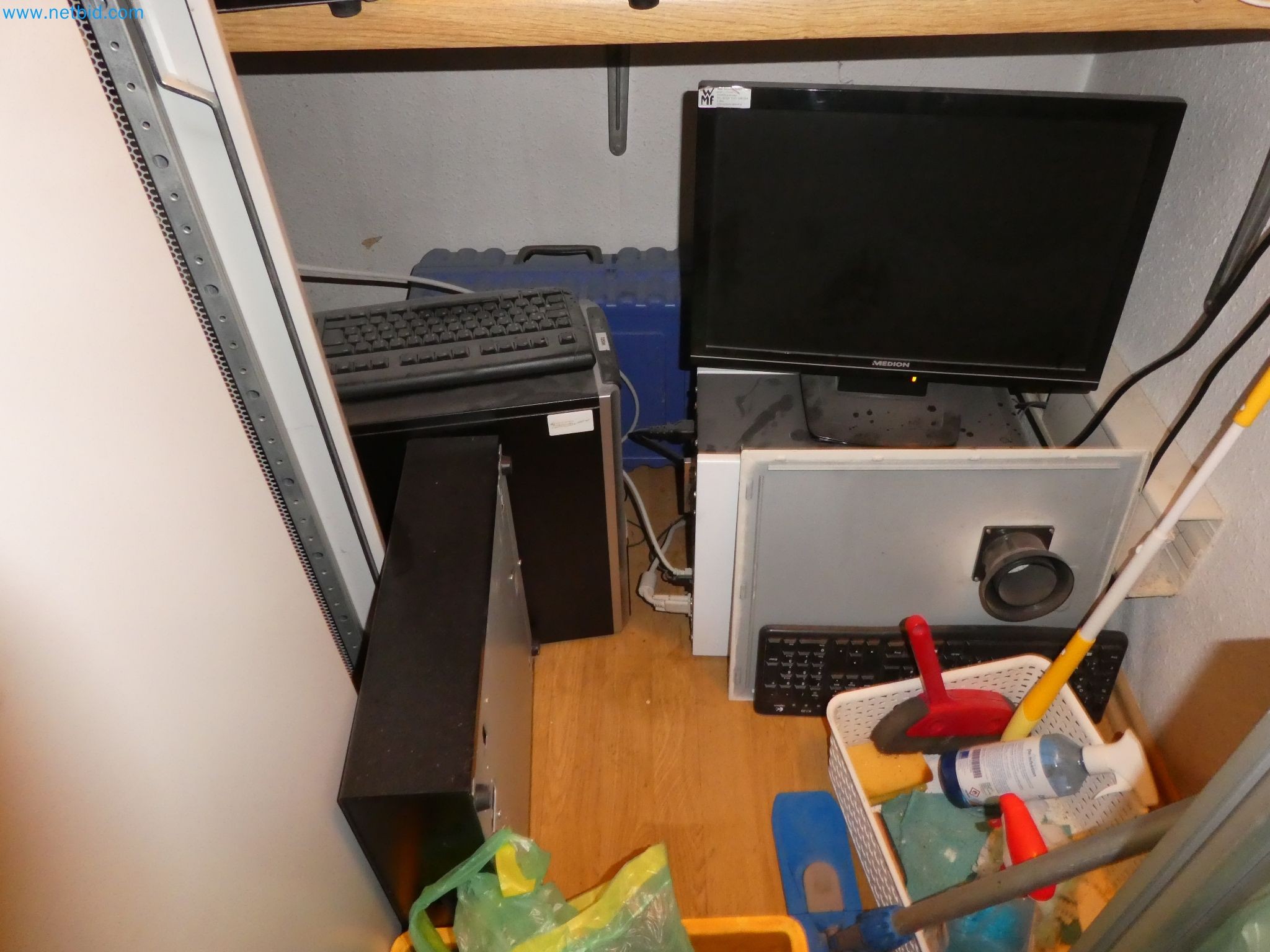 Operating and office equipment of a bakery-2