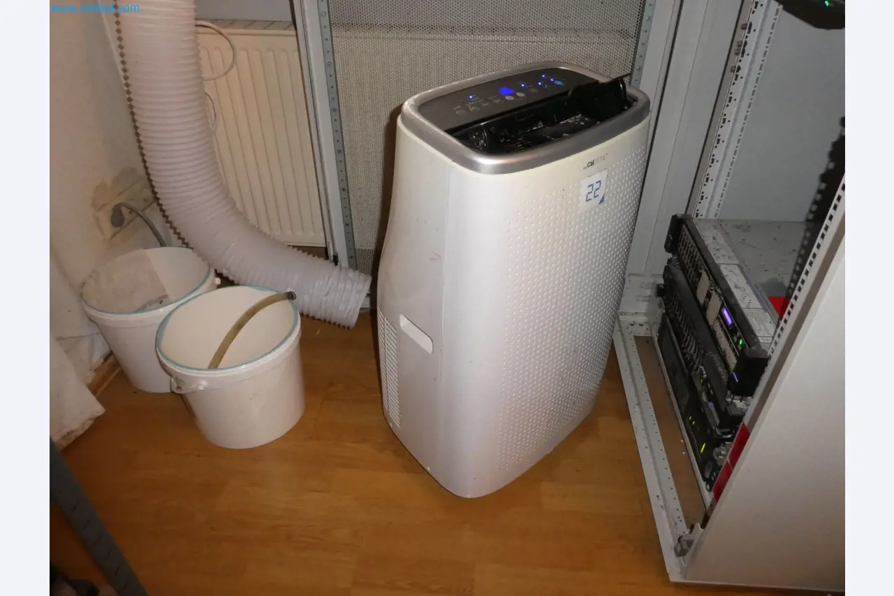 Operating and office equipment of a bakery-4