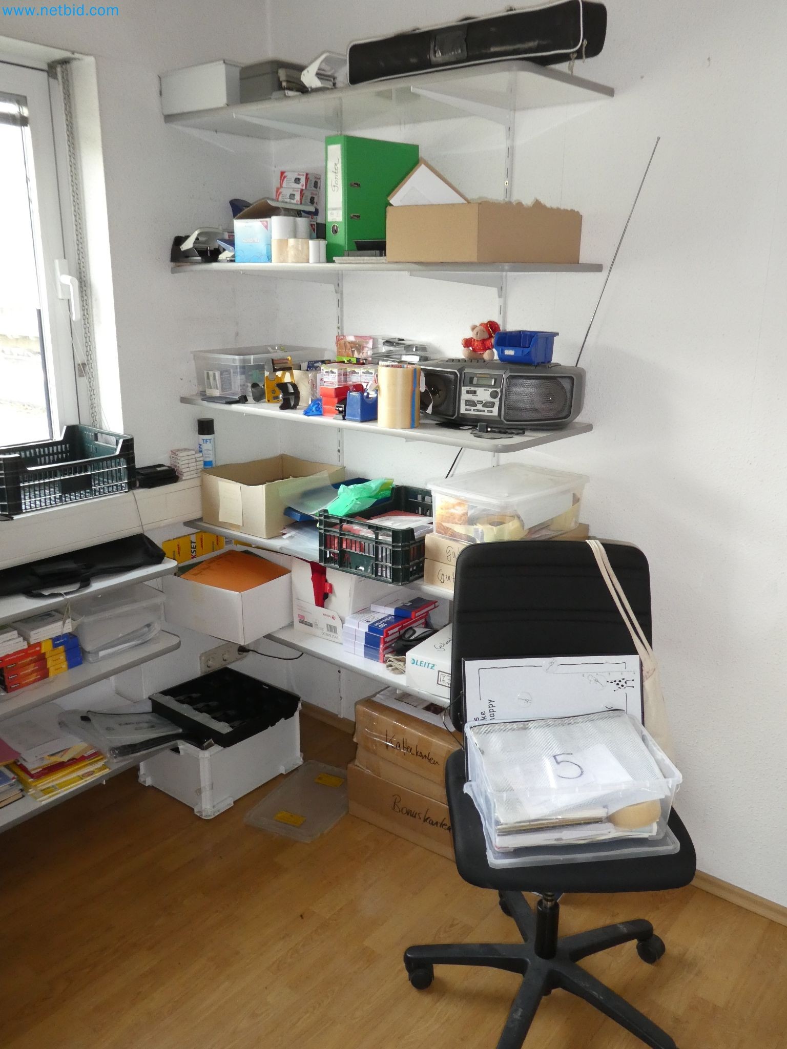 Betriebs- und Geschäftsausstattung einer Bäckerei-2