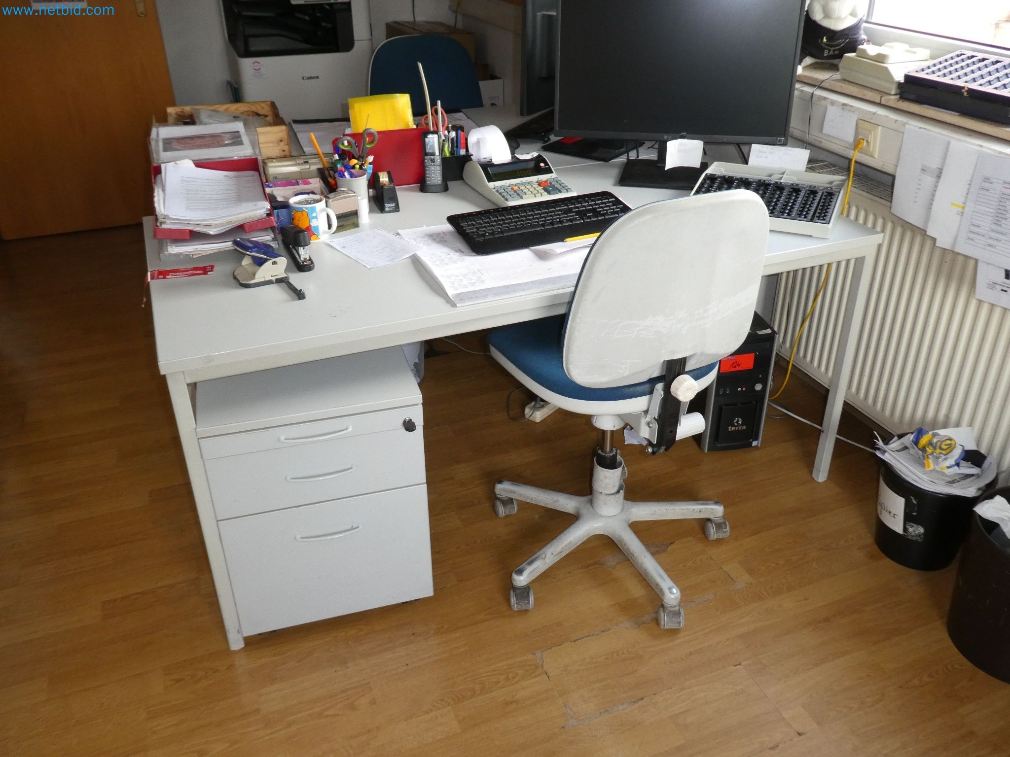 Betriebs- und Geschäftsausstattung einer Bäckerei-3