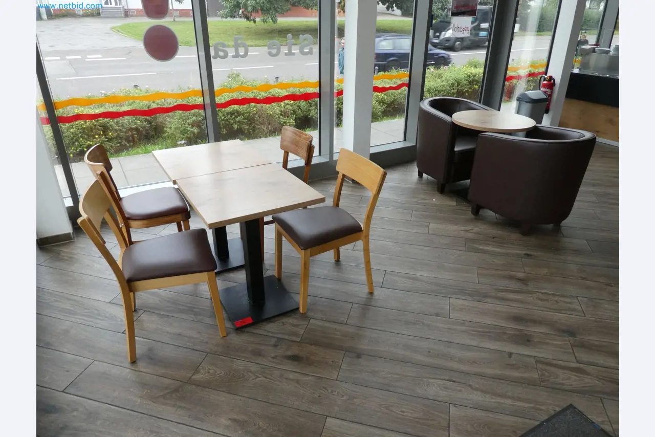 Betriebs- und Geschäftsausstattung einer Bäckerei-1