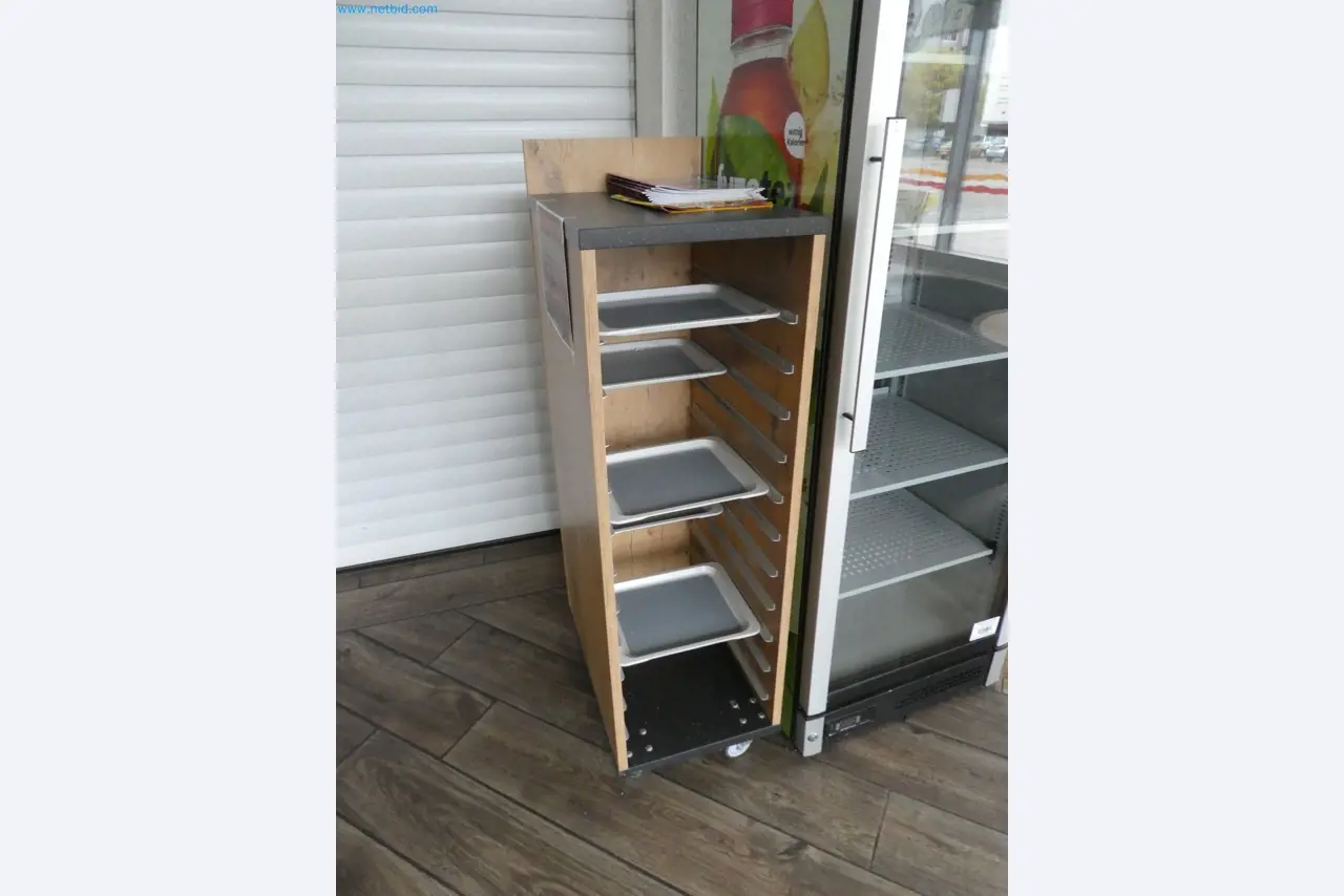 Betriebs- und Geschäftsausstattung einer Bäckerei-3