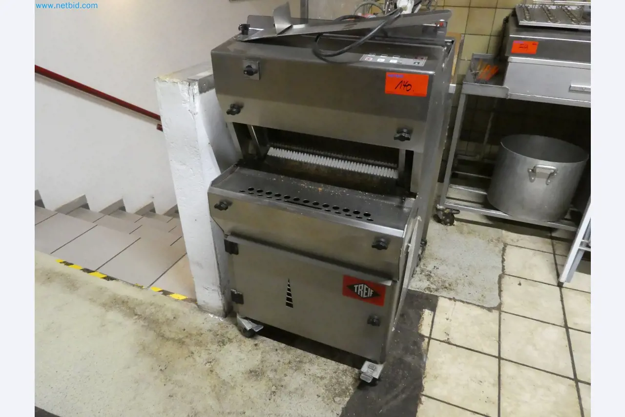 Operating and office equipment of a bakery-1