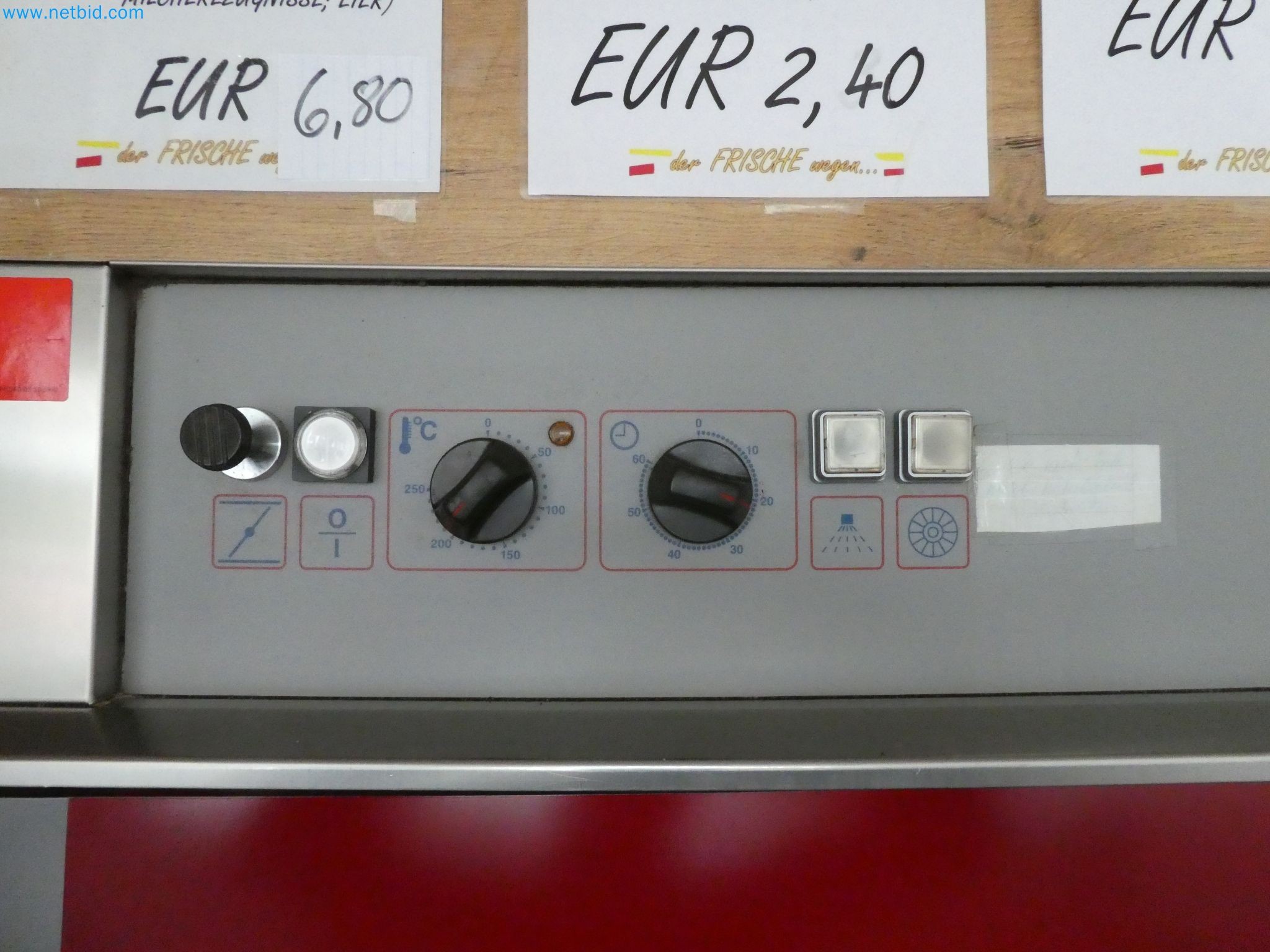 Betriebs- und Geschäftsausstattung einer Bäckerei-4