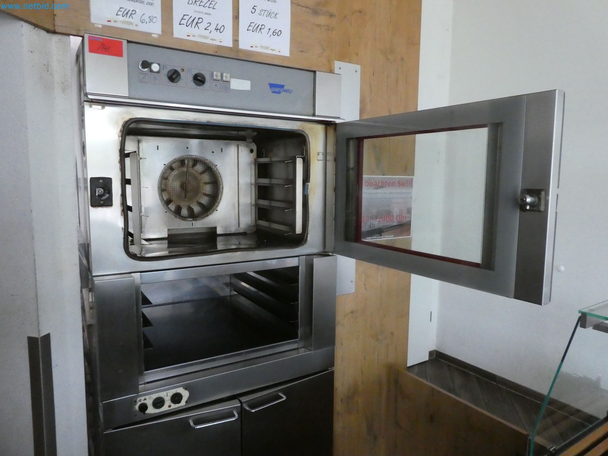 Betriebs- und Geschäftsausstattung einer Bäckerei-6