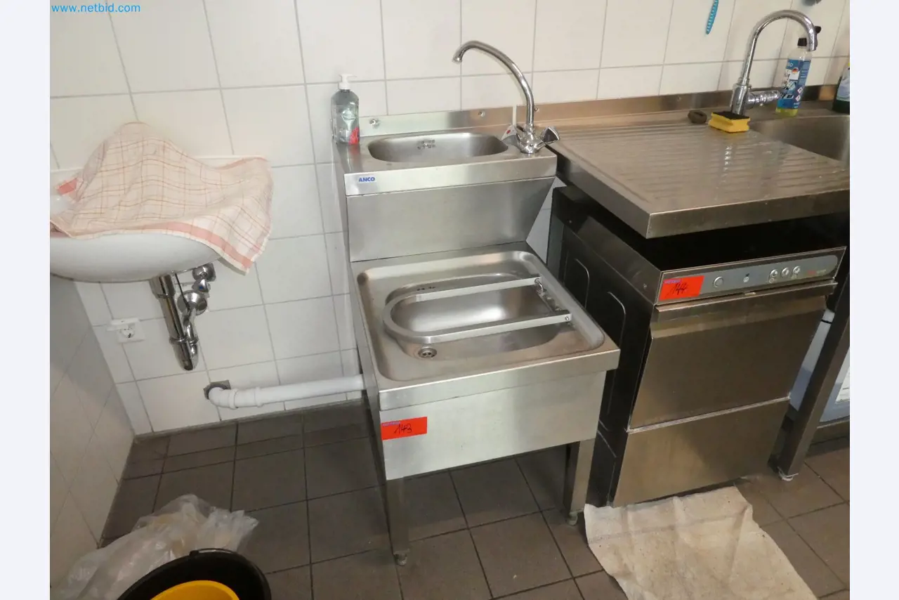 Operating and office equipment of a bakery-2