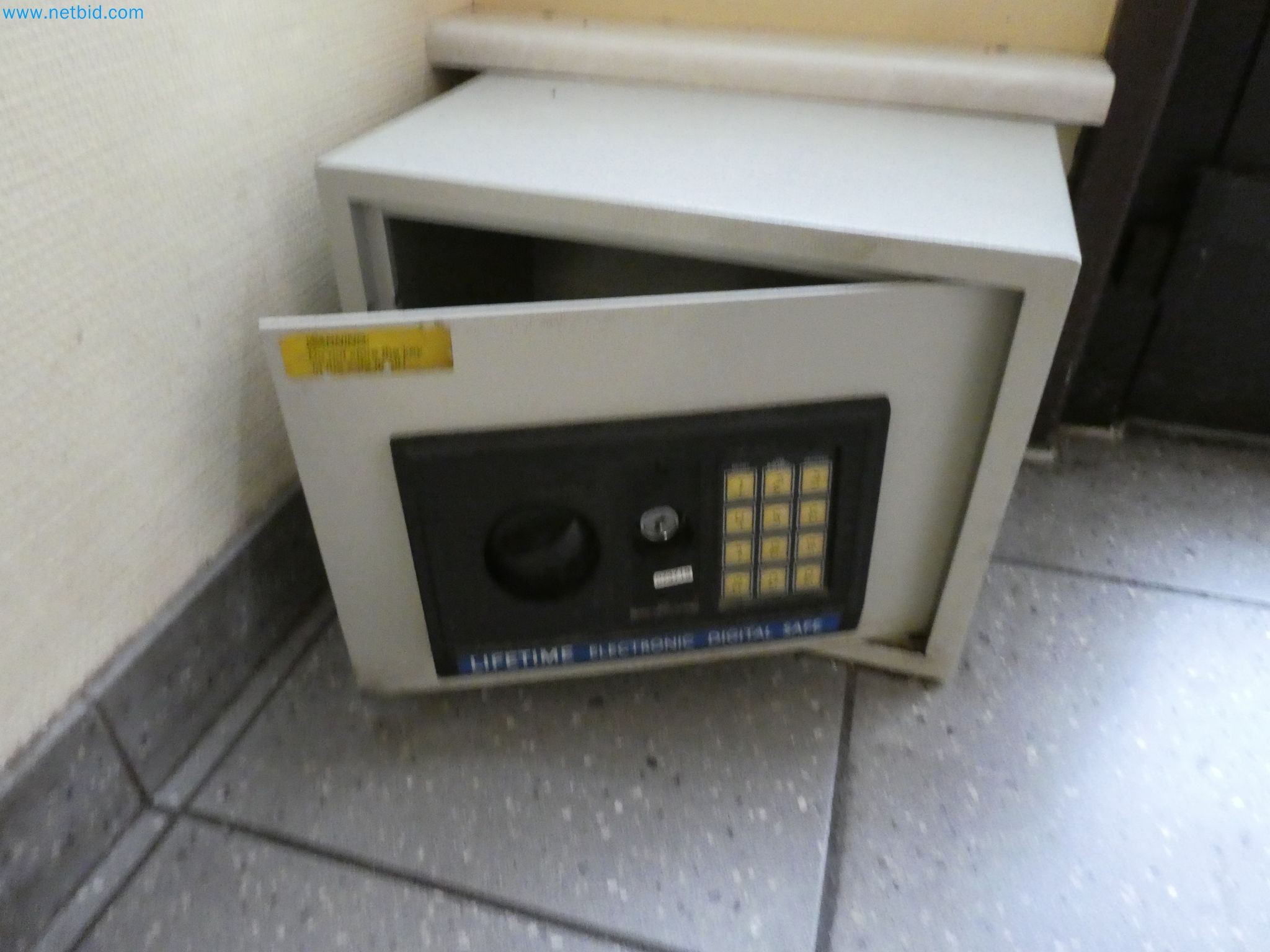 Operating and office equipment of a bakery-4