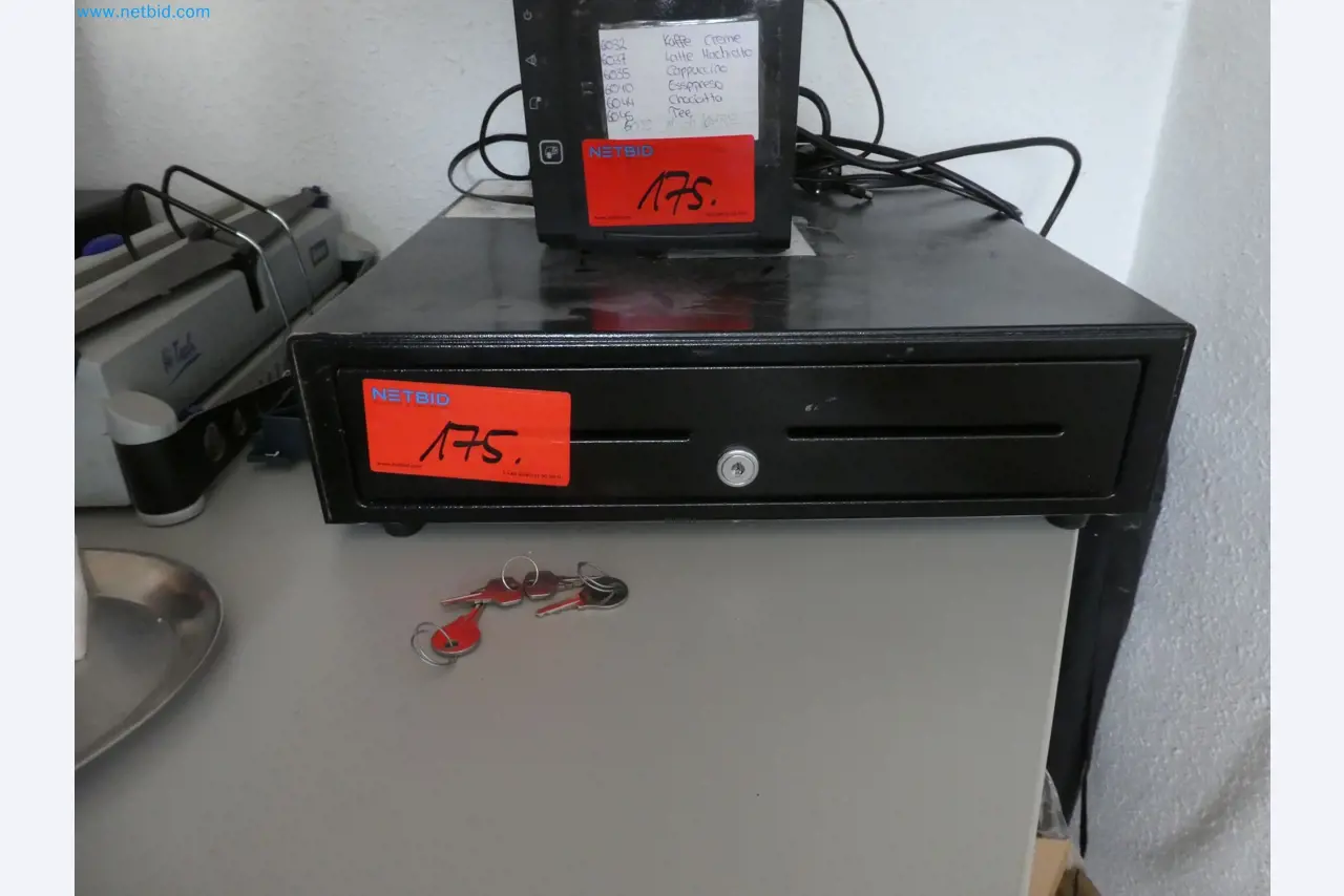 Operating and office equipment of a bakery-2