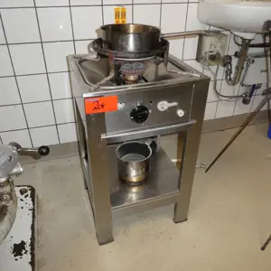2 Stool stove Heidebrenner