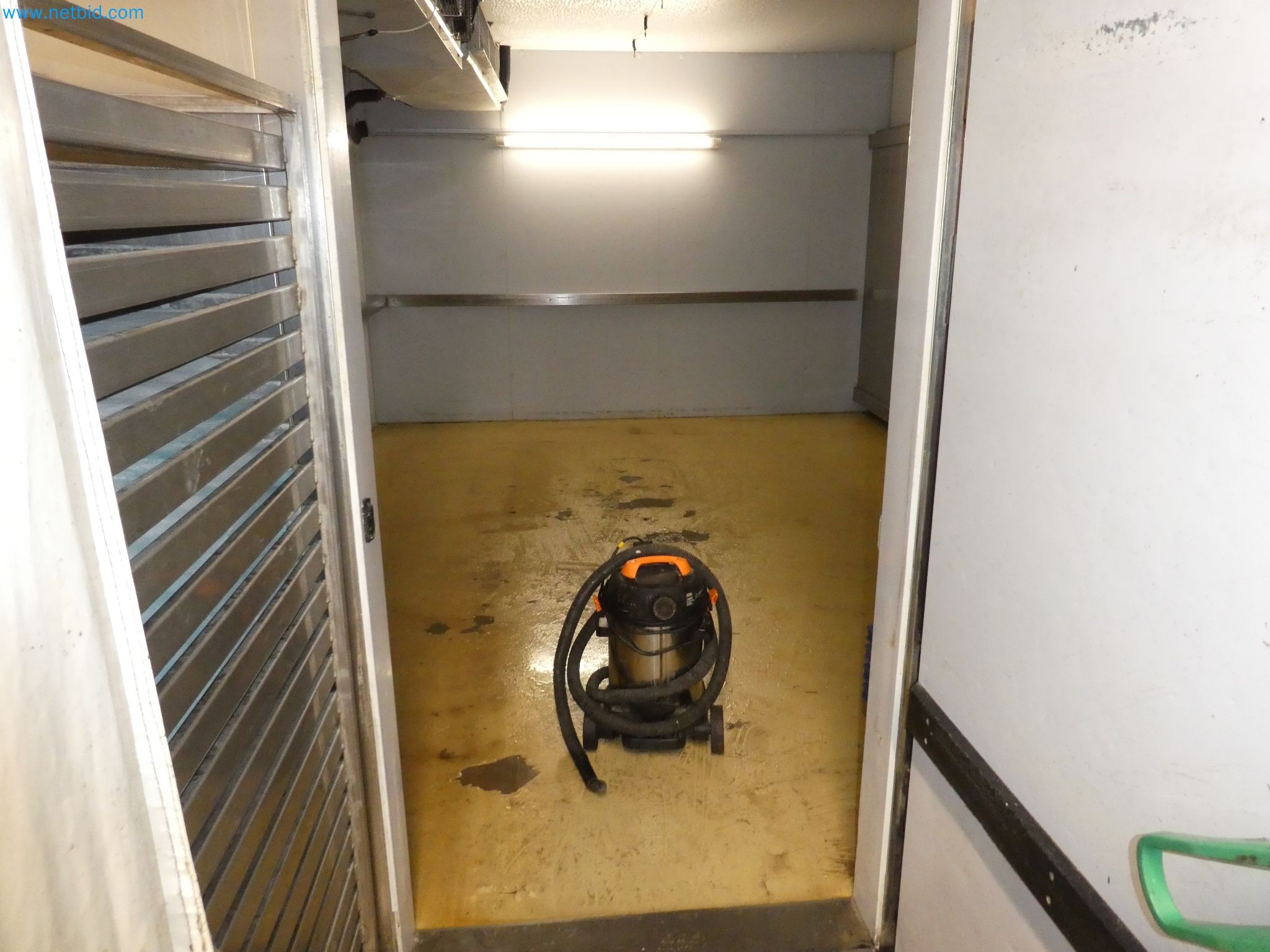 Operating and office equipment of a bakery-2