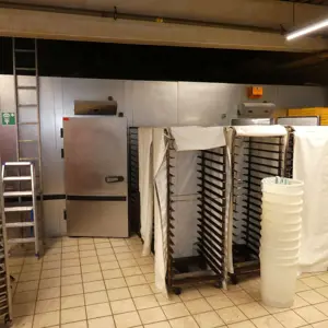 Fridge-freezer combination cell