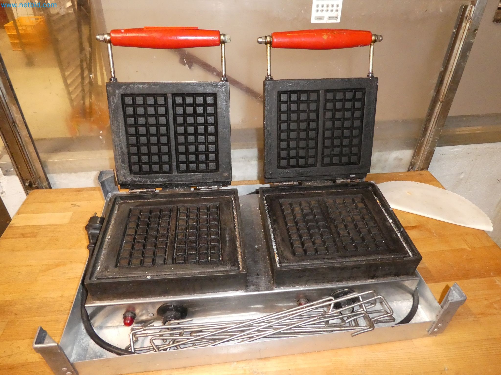 Operating and office equipment of a bakery-2