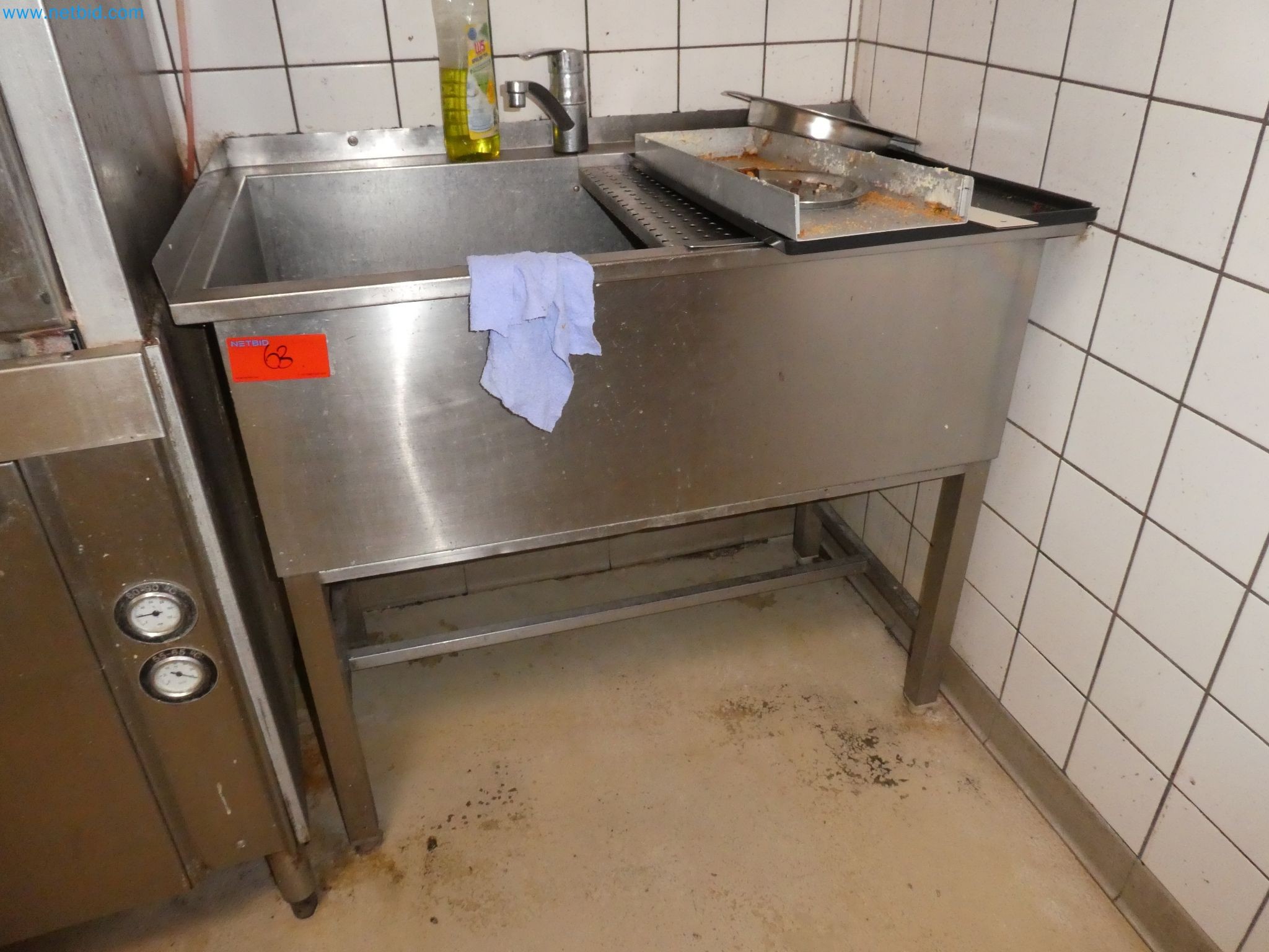 Operating and office equipment of a bakery-8