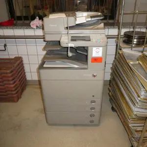 Floor-standing copier Canon C5235i