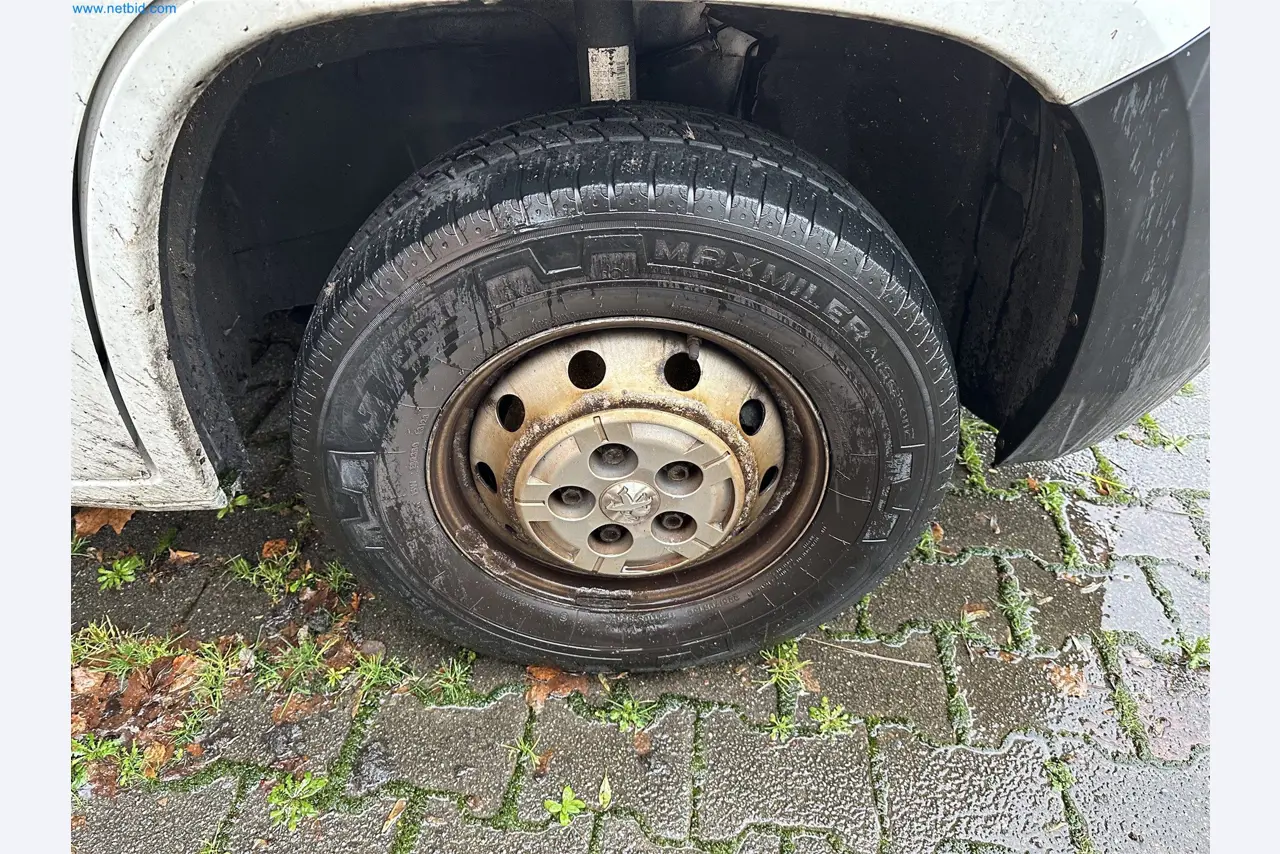 Equipamento operacional e de escritório de uma padaria-17