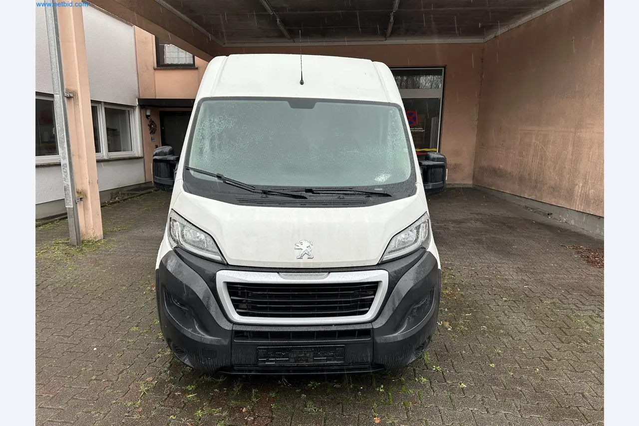 Equipamento operacional e de escritório de uma padaria-21