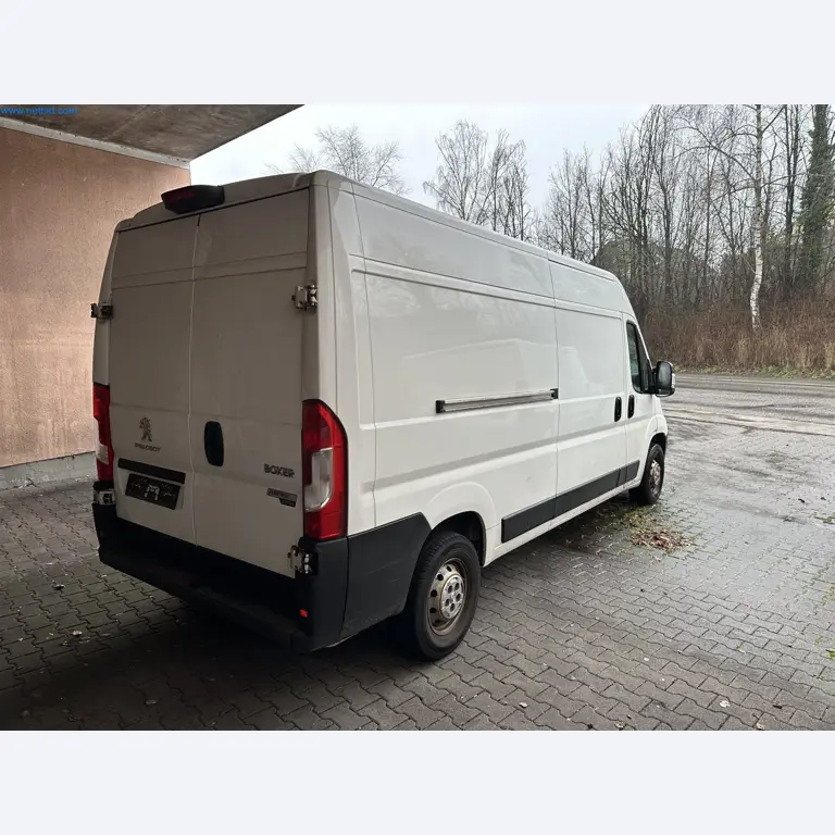 Equipamento operacional e de escritório de uma padaria-22