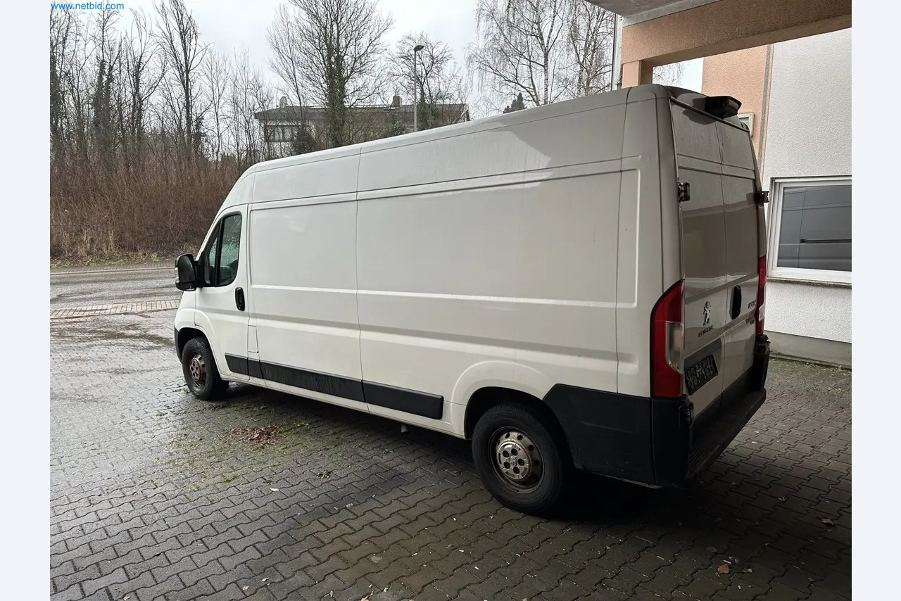 Equipamento operacional e de escritório de uma padaria-23