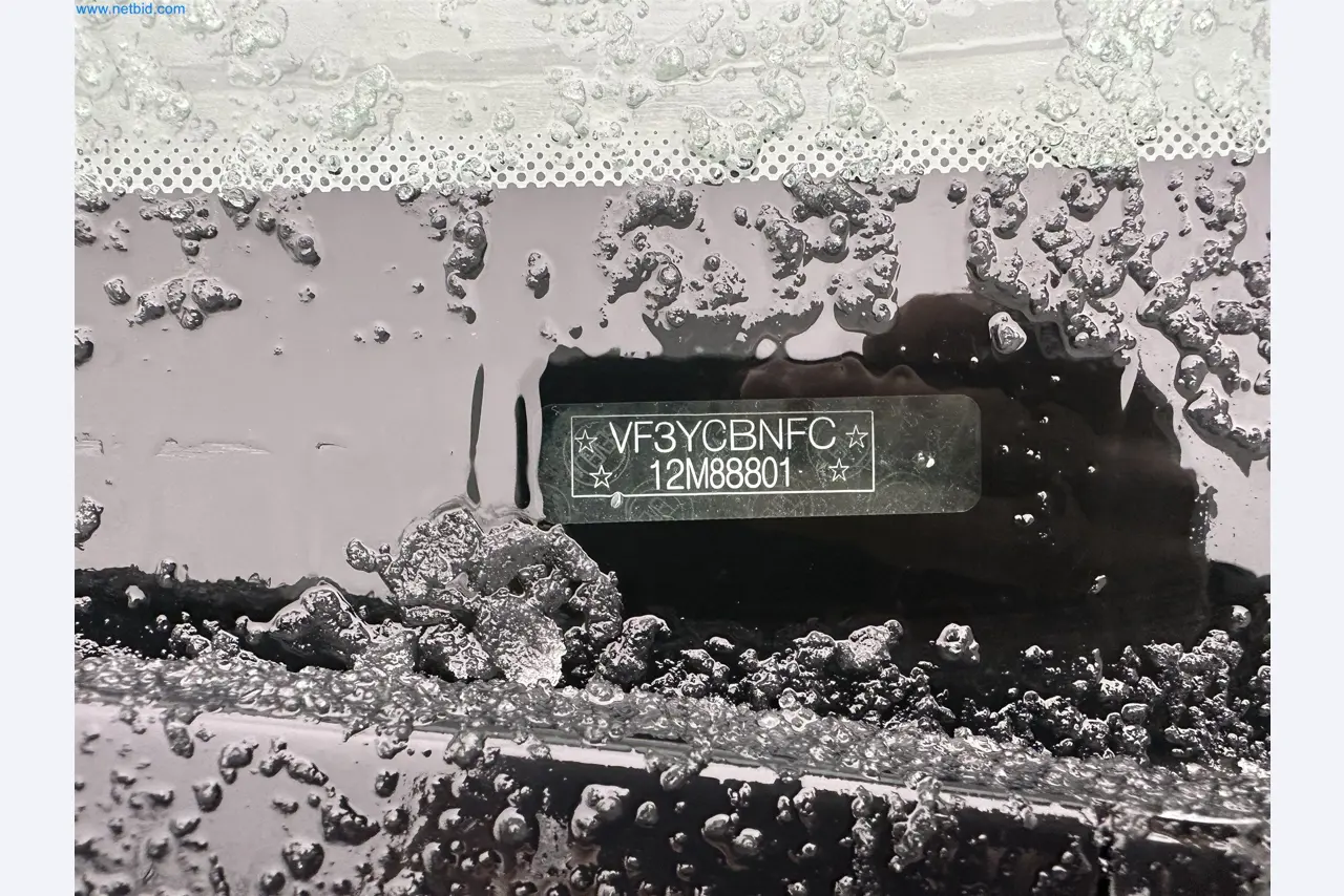 Equipamento operacional e de escritório de uma padaria-6