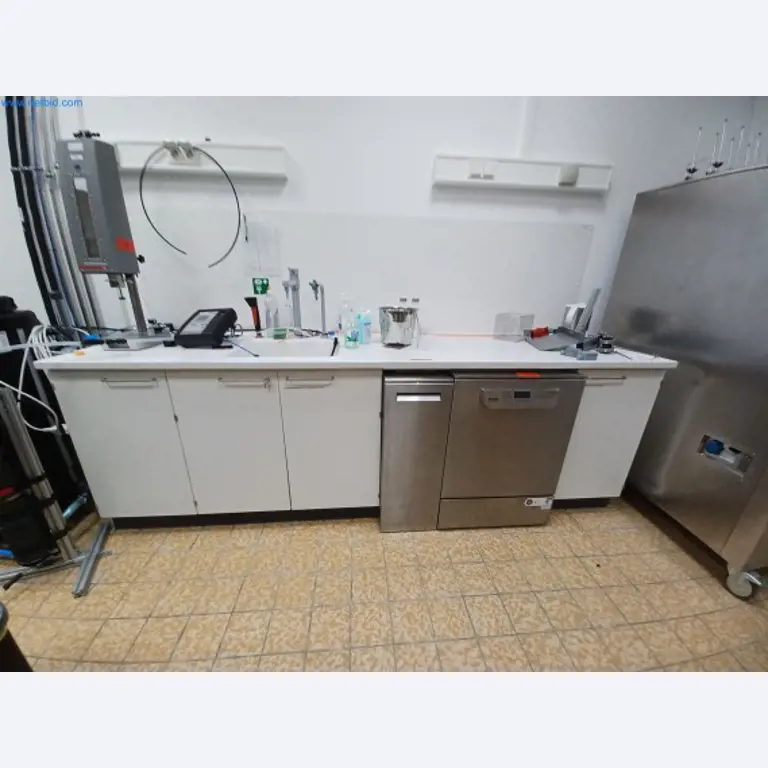 Laboratorní vybavení / Rozsáhlé skladovací technologie a zásoby / Osmotické systémy a mnoho dalšího.-12