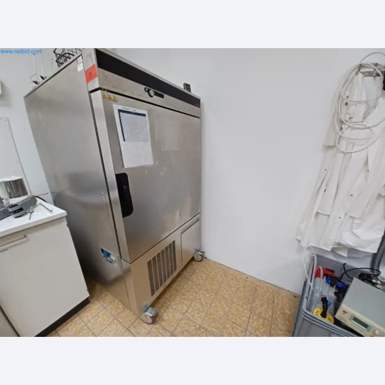 Laboratorní vybavení / Rozsáhlé skladovací technologie a zásoby / Osmotické systémy a mnoho dalšího.-13