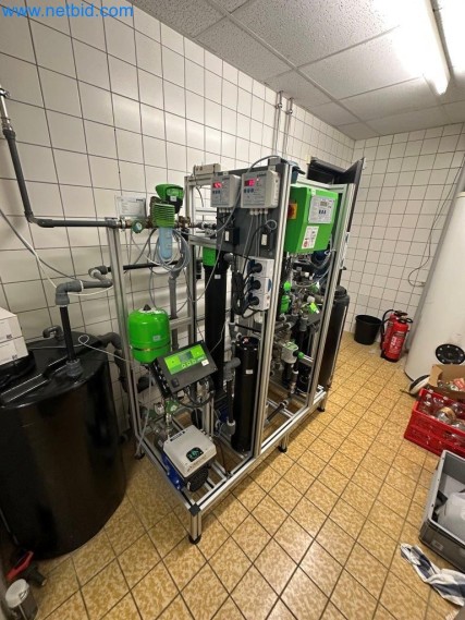 Laboratory equipment / Extensive storage technology and inventories / Osmosis systems and much more.-16