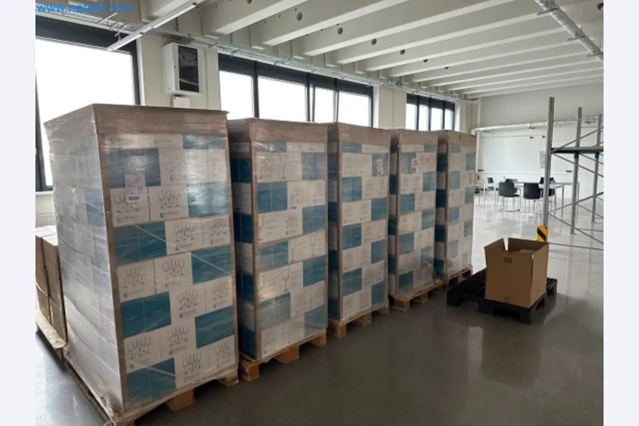 Laboratorní vybavení / Rozsáhlé skladovací technologie a zásoby / Osmotické systémy a mnoho dalšího.-3