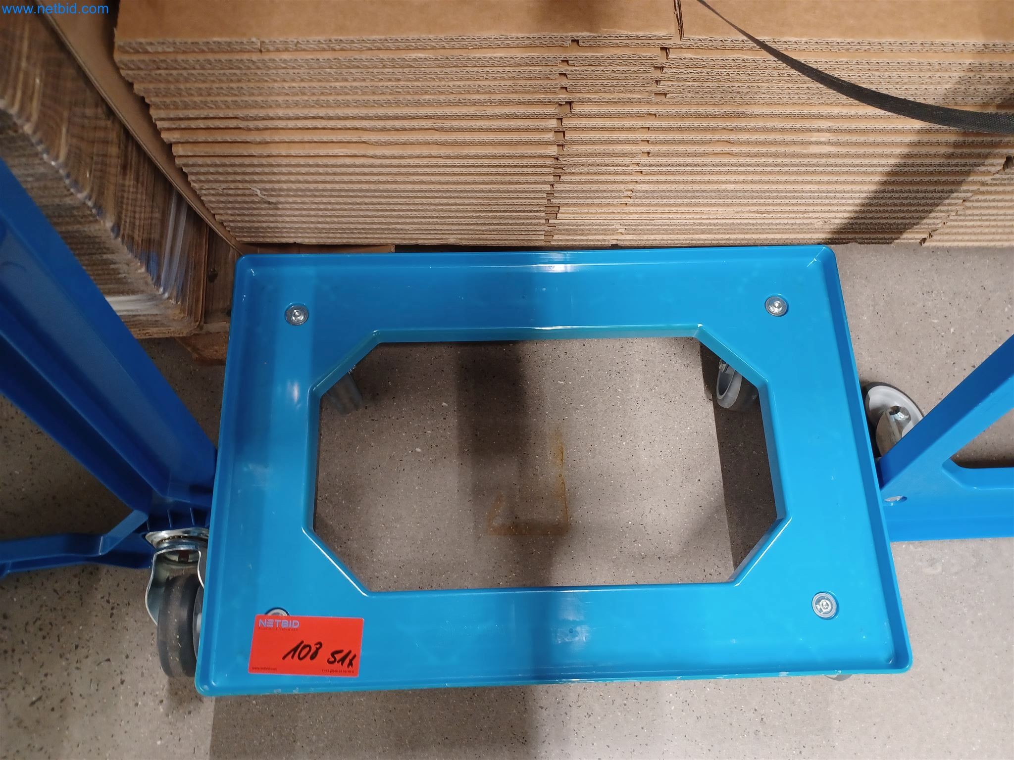 Laboratory equipment / Extensive storage technology and inventories / Osmosis systems and much more.-3