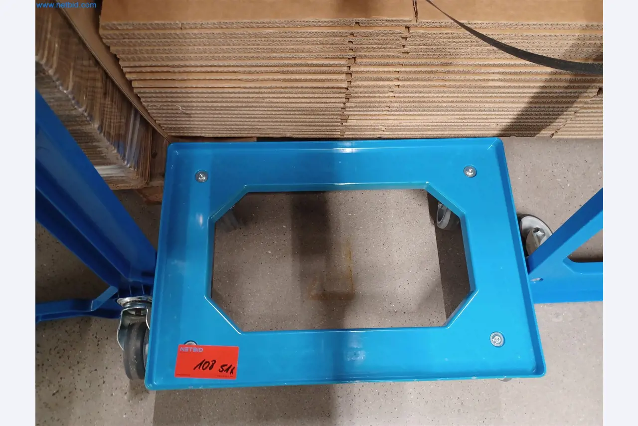 Laboratory equipment / Extensive storage technology and inventories / Osmosis systems and much more.-3