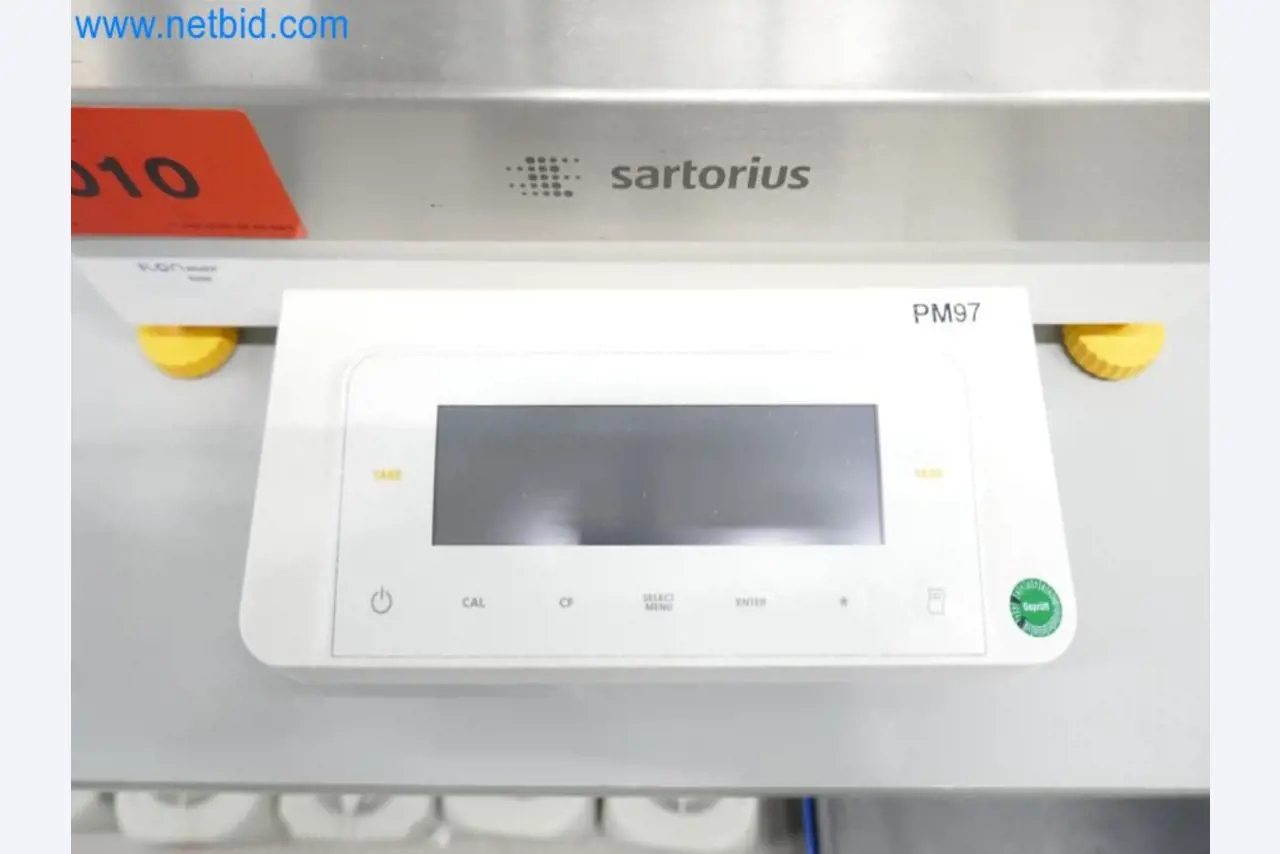 Laboratory equipment / Extensive storage technology and inventories / Osmosis systems and much more.-2