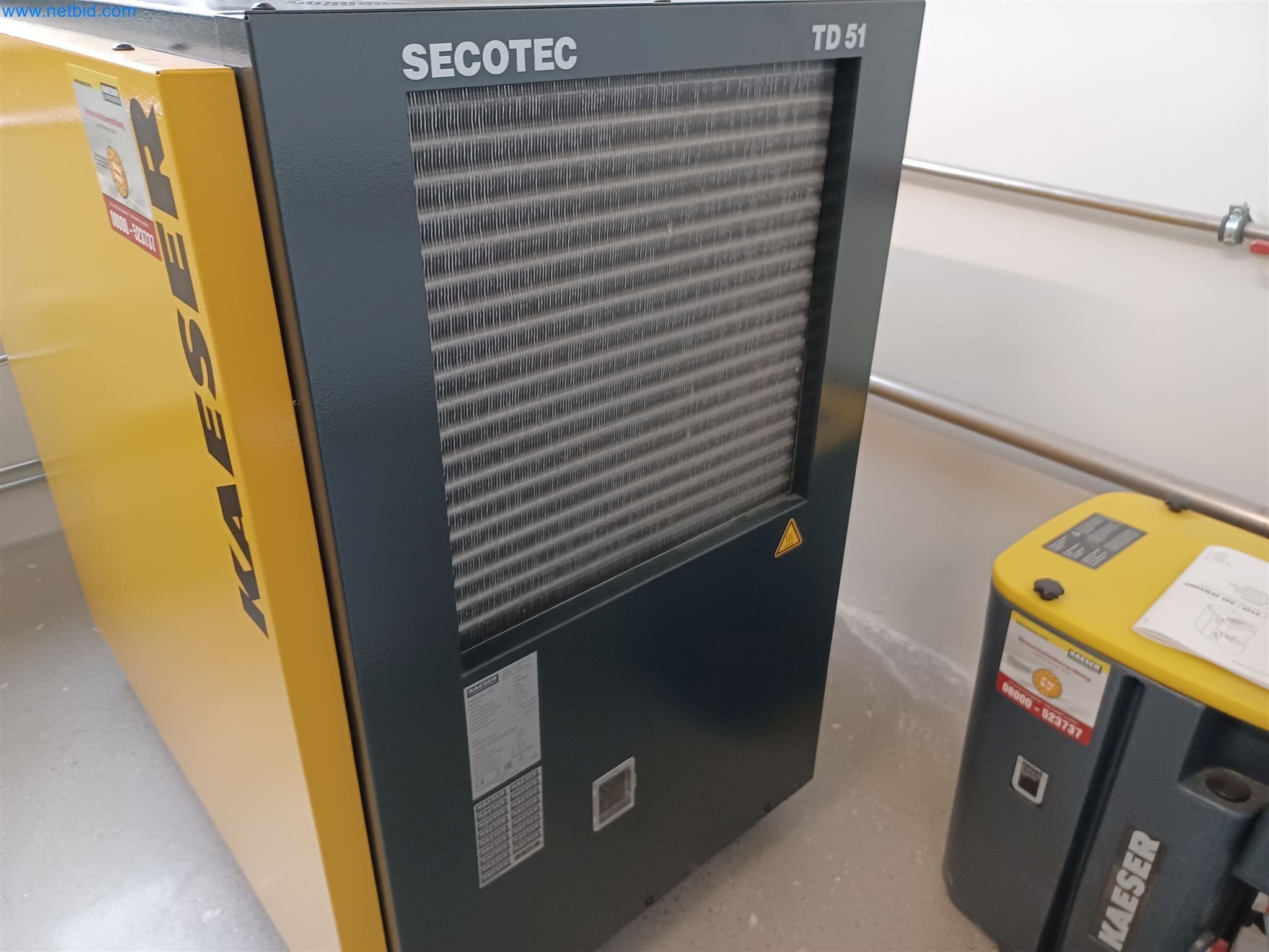 Sprzęt laboratoryjny / Rozbudowana technologia magazynowania i zapasy / Systemy osmozy i wiele więcej.-10