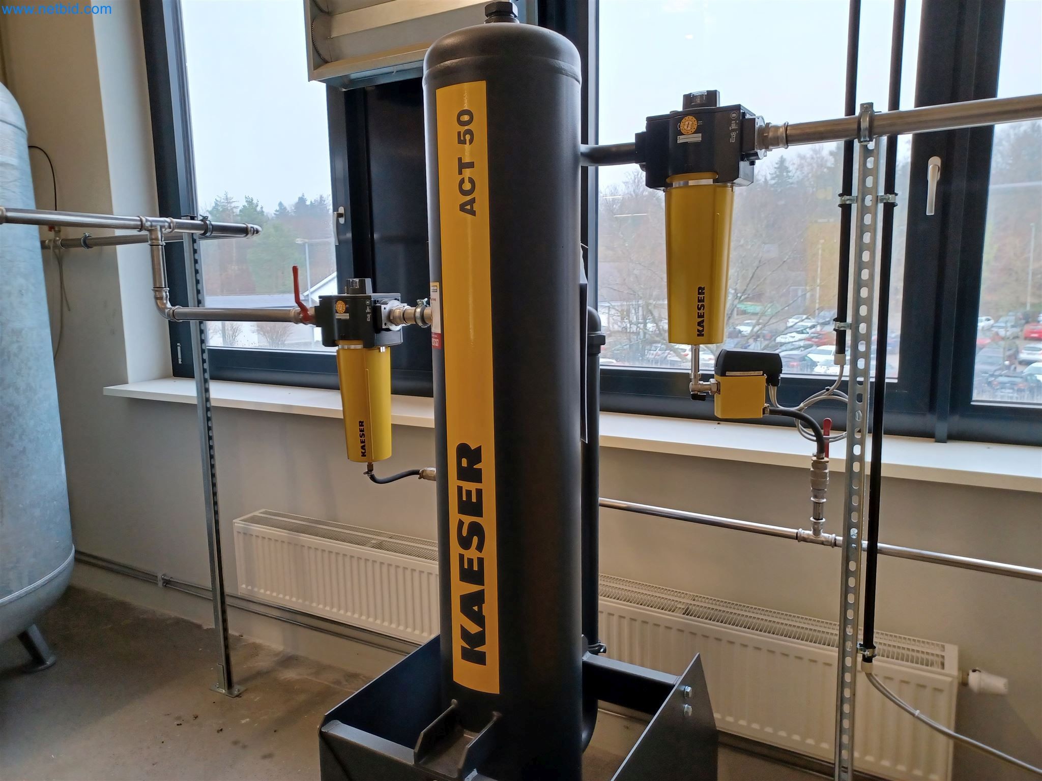 Sprzęt laboratoryjny / Rozbudowana technologia magazynowania i zapasy / Systemy osmozy i wiele więcej.-12