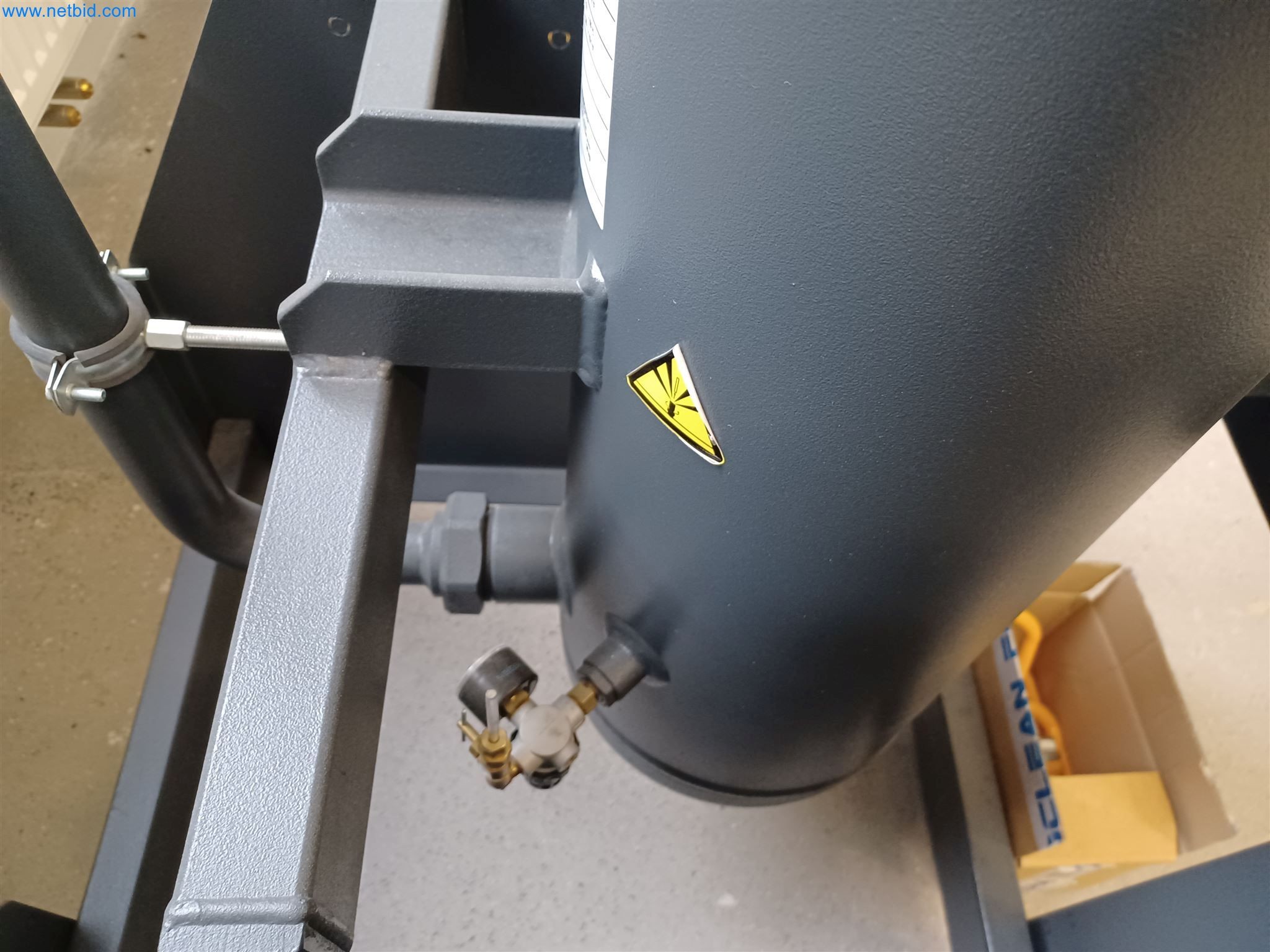 Sprzęt laboratoryjny / Rozbudowana technologia magazynowania i zapasy / Systemy osmozy i wiele więcej.-14