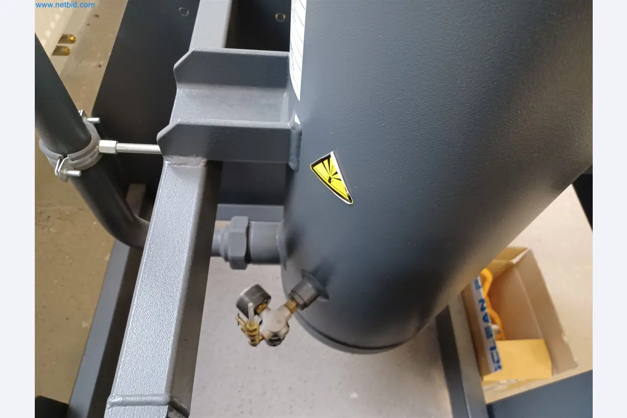 Laboratory equipment / Extensive storage technology and inventories / Osmosis systems and much more.-14