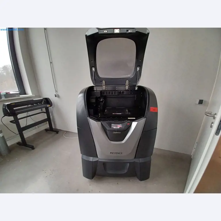 Laboratory equipment / Extensive storage technology and inventories / Osmosis systems and much more.-11