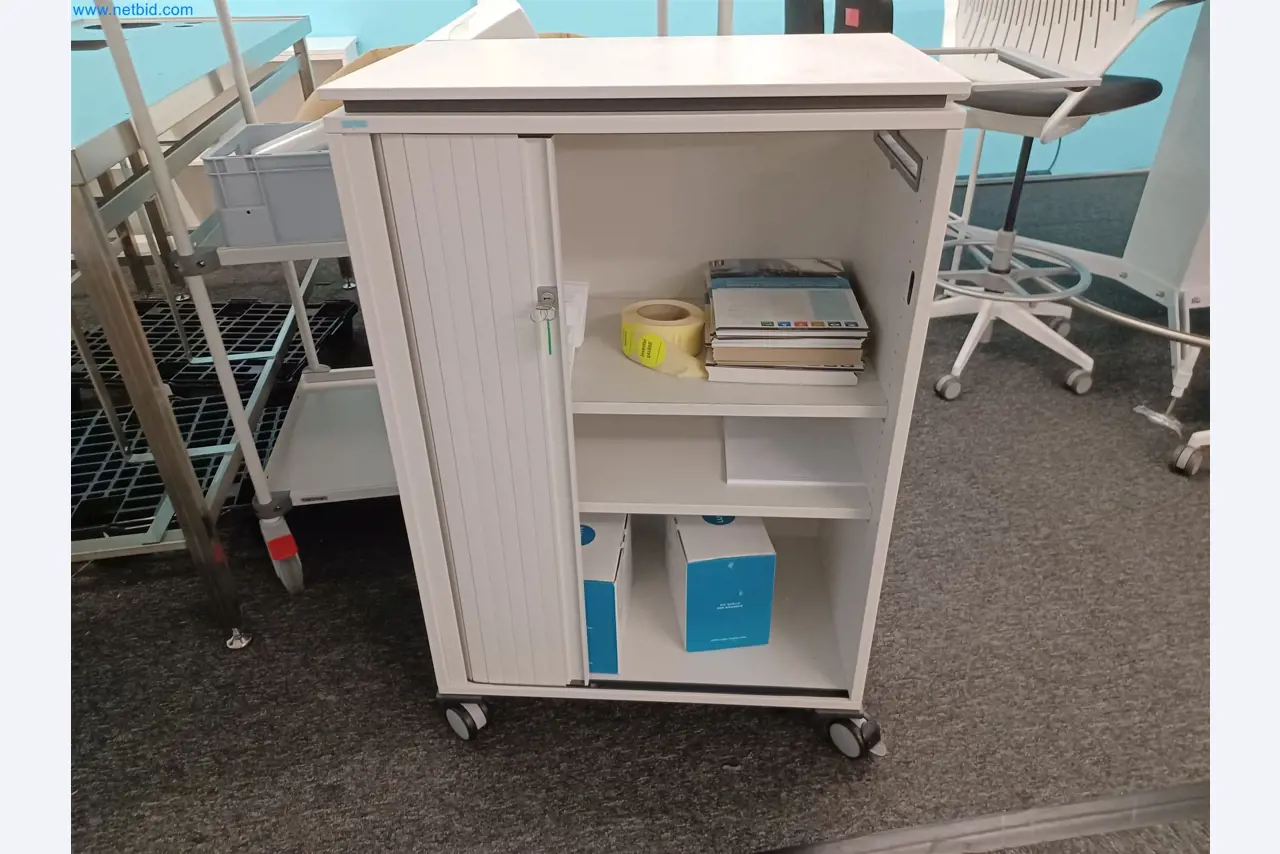 Laboratory equipment / Extensive storage technology and inventories / Osmosis systems and much more.-10