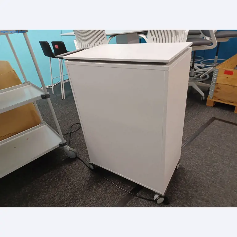 Laboratory equipment / Extensive storage technology and inventories / Osmosis systems and much more.-11