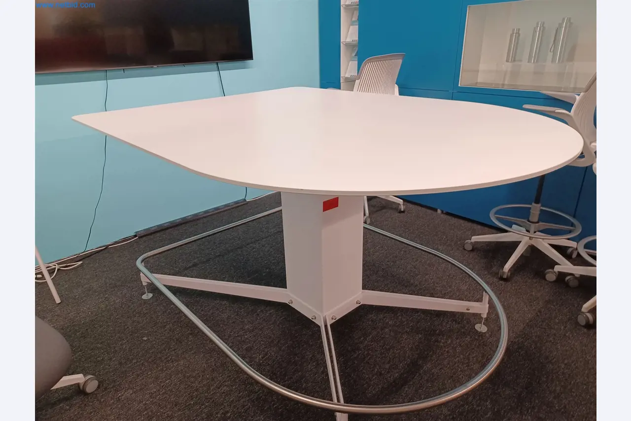 Laboratory equipment / Extensive storage technology and inventories / Osmosis systems and much more.-1