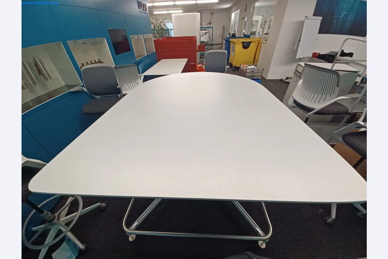 Laboratory equipment / Extensive storage technology and inventories / Osmosis systems and much more.-3