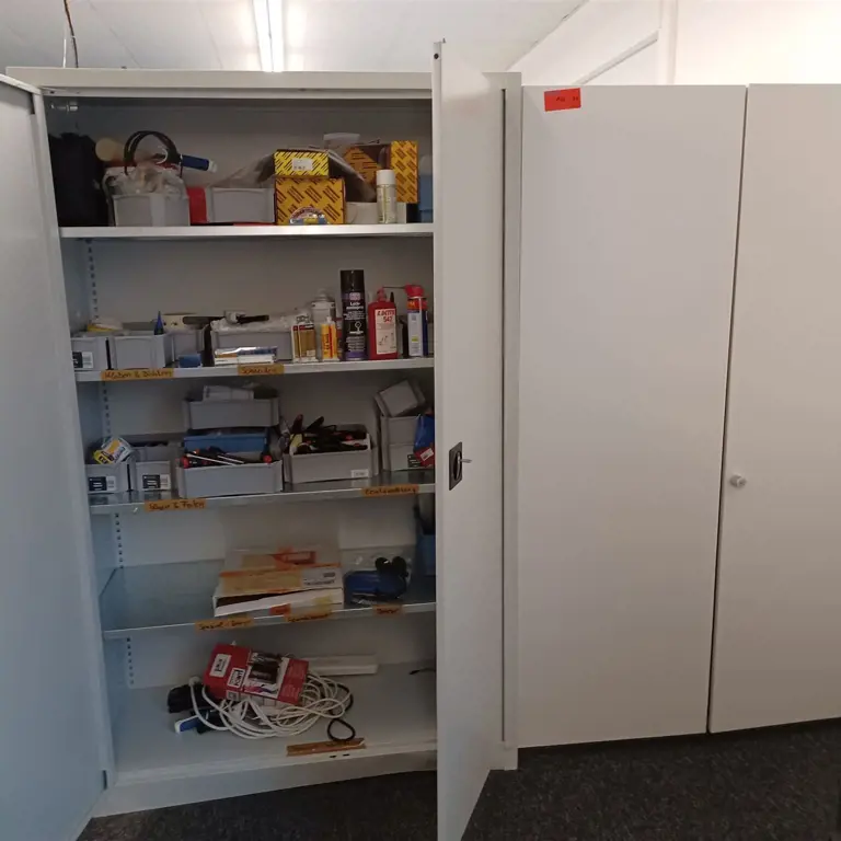 2 Metal cabinets