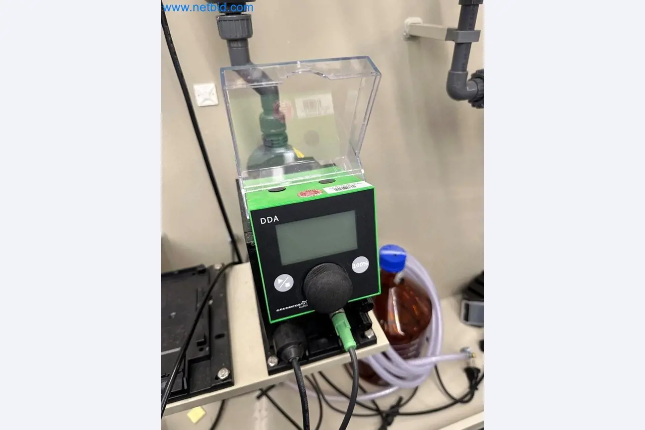 Laboratory equipment / Extensive storage technology and inventories / Osmosis systems and much more.-11