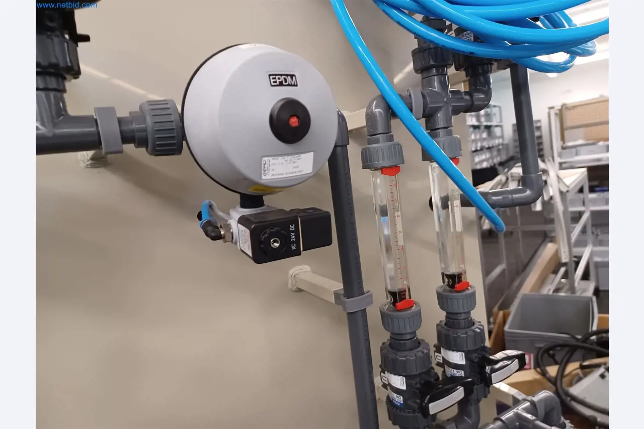 Laboratory equipment / Extensive storage technology and inventories / Osmosis systems and much more.-13