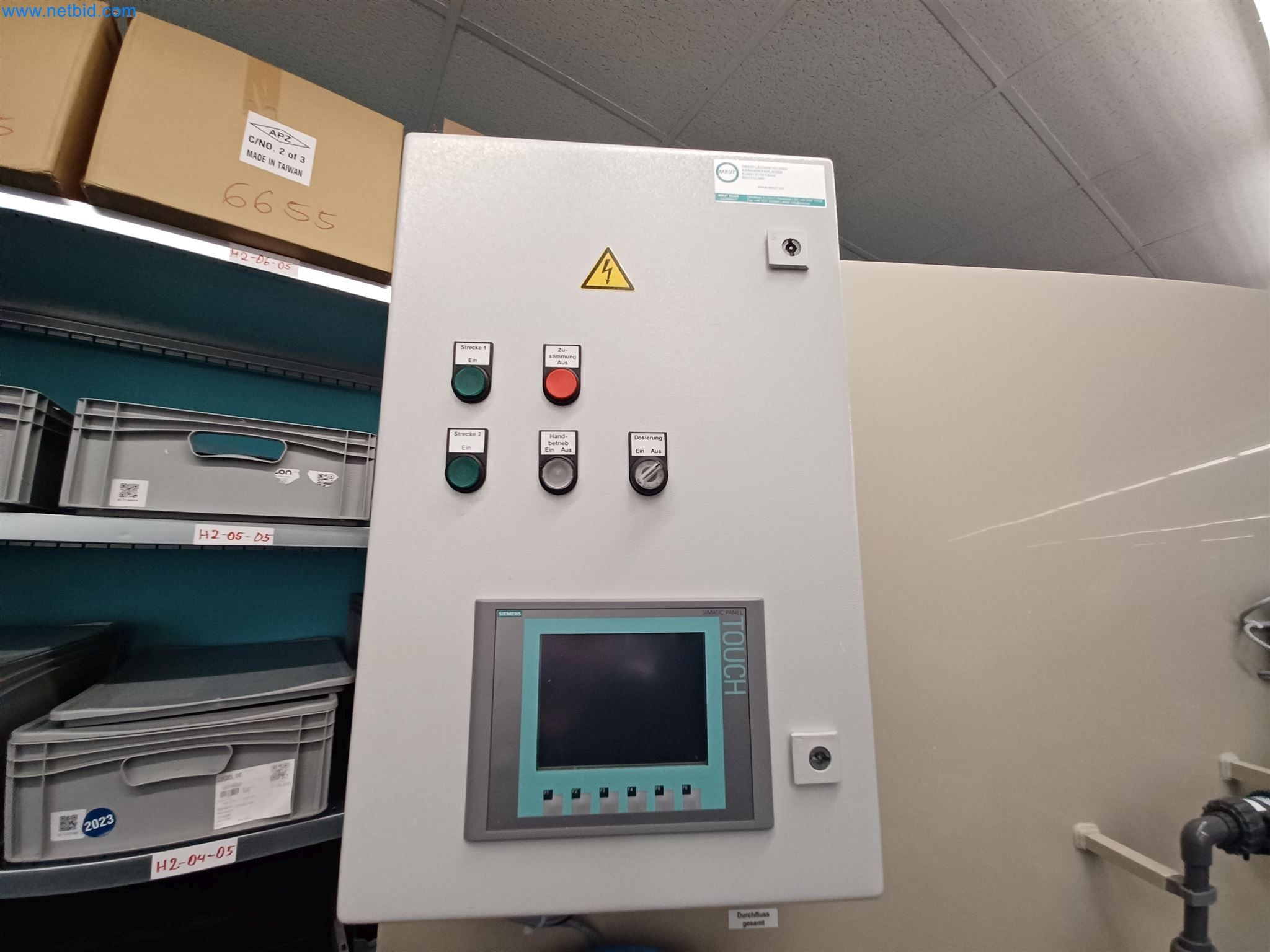 Laboratory equipment / Extensive storage technology and inventories / Osmosis systems and much more.-2