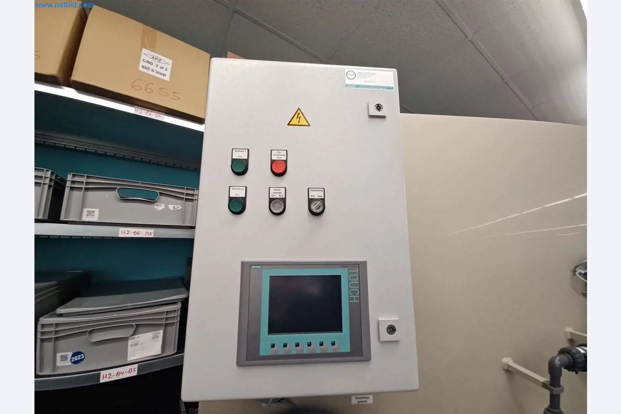 Laboratory equipment / Extensive storage technology and inventories / Osmosis systems and much more.-2