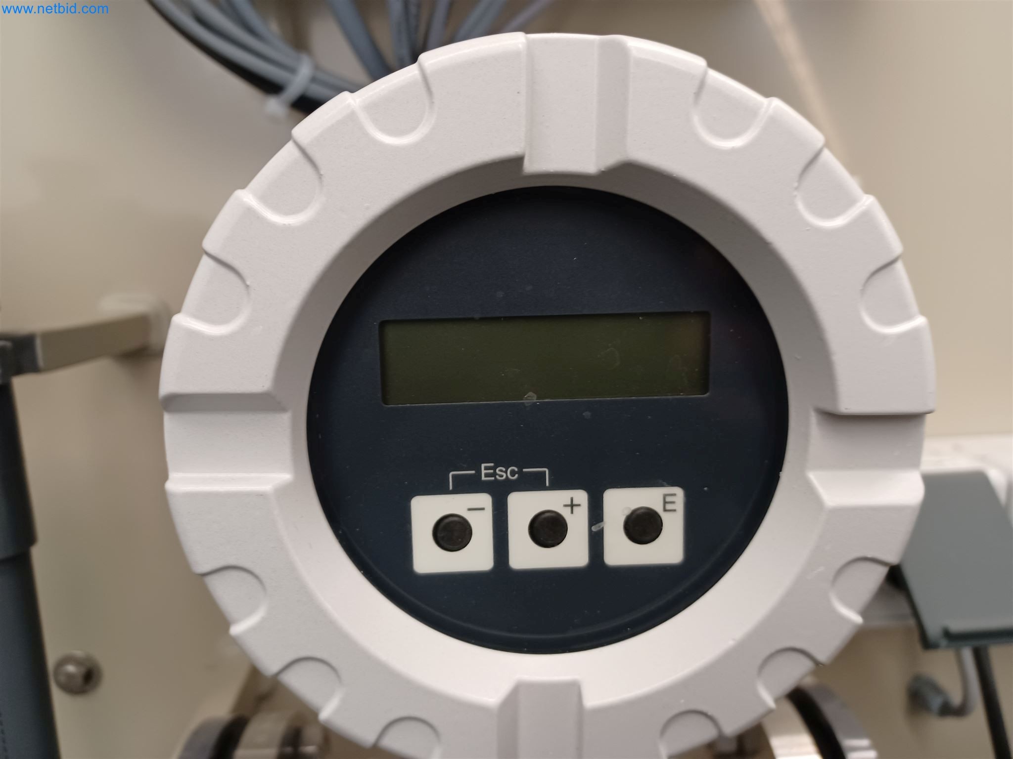 Laboratory equipment / Extensive storage technology and inventories / Osmosis systems and much more.-4