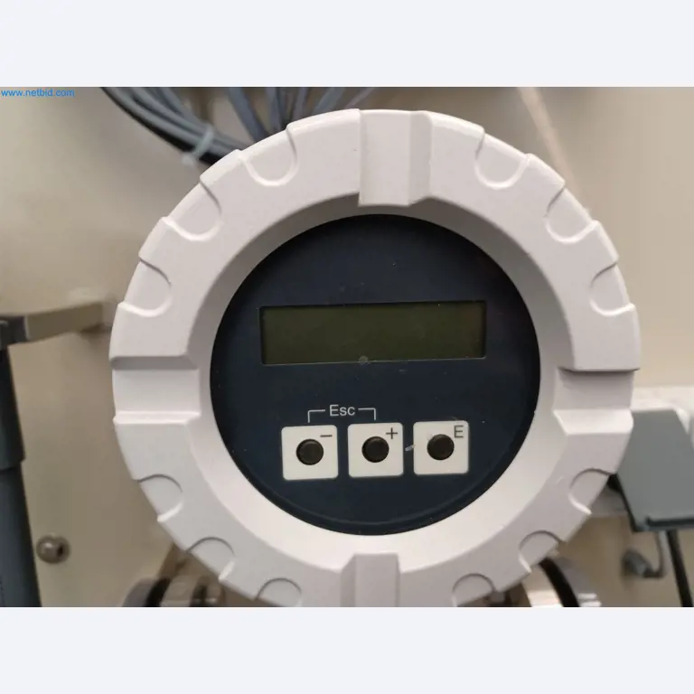 Laboratory equipment / Extensive storage technology and inventories / Osmosis systems and much more.-4