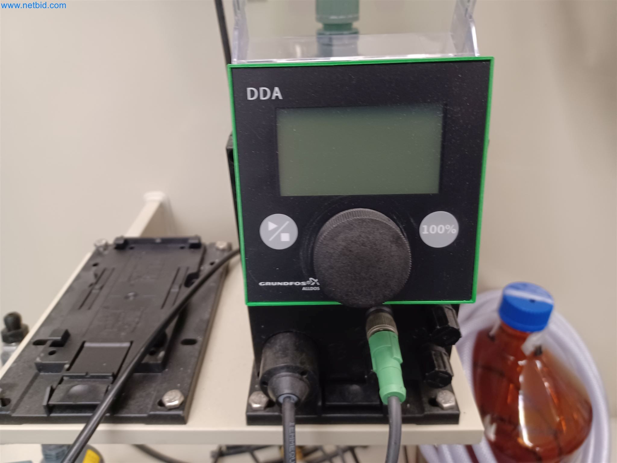 Laboratory equipment / Extensive storage technology and inventories / Osmosis systems and much more.-5