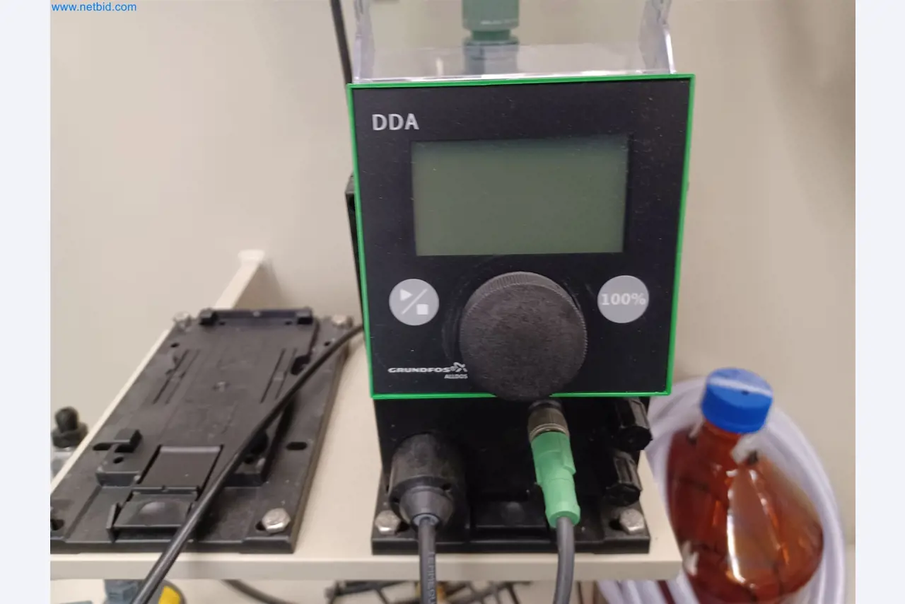 Laboratory equipment / Extensive storage technology and inventories / Osmosis systems and much more.-5